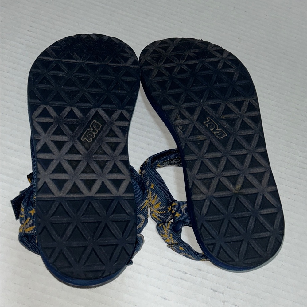Teva Moon & Stars Original Sandals - Size 8 - Picture 7 of 10